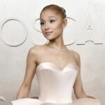 Ariana Grande Positif COVID-19 di Tengah Promosi Film Wicked: For Good
